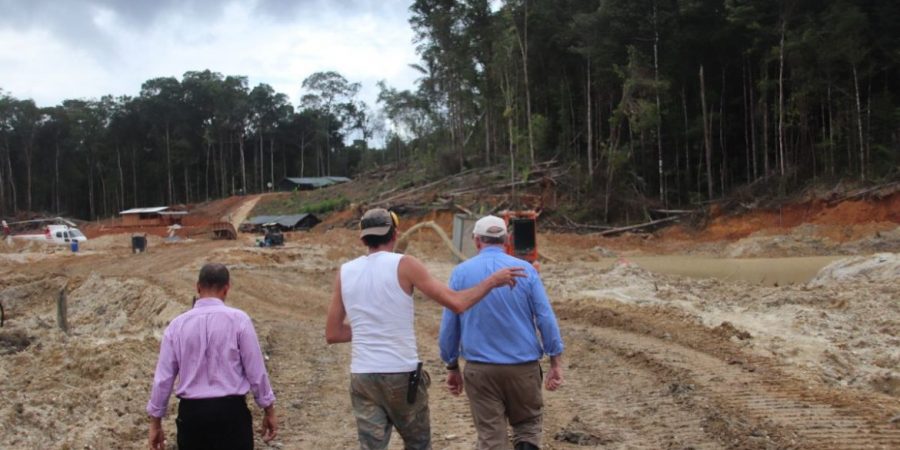 Visite d'un site minier de Guyane Gold Mine avec Dominique Bussereau 5