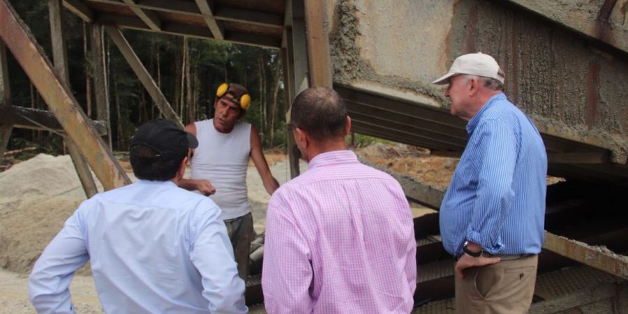 Visite d'un site minier de Guyane Gold Mine avec Dominique Bussereau 10