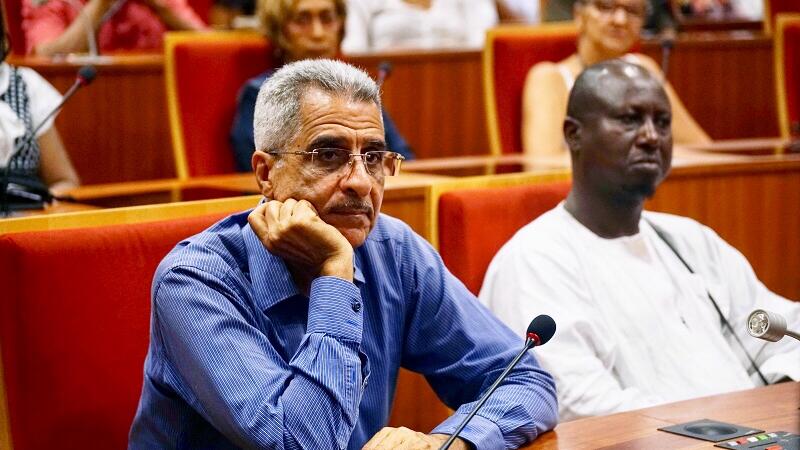 Remise du titre de "Hanshi" au Fondateur du Djokan, Yannick Théolade par  le Président de la CTG 13