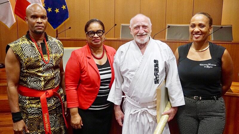 Remise du titre de "Hanshi" au Fondateur du Djokan, Yannick Théolade par  le Président de la CTG 9