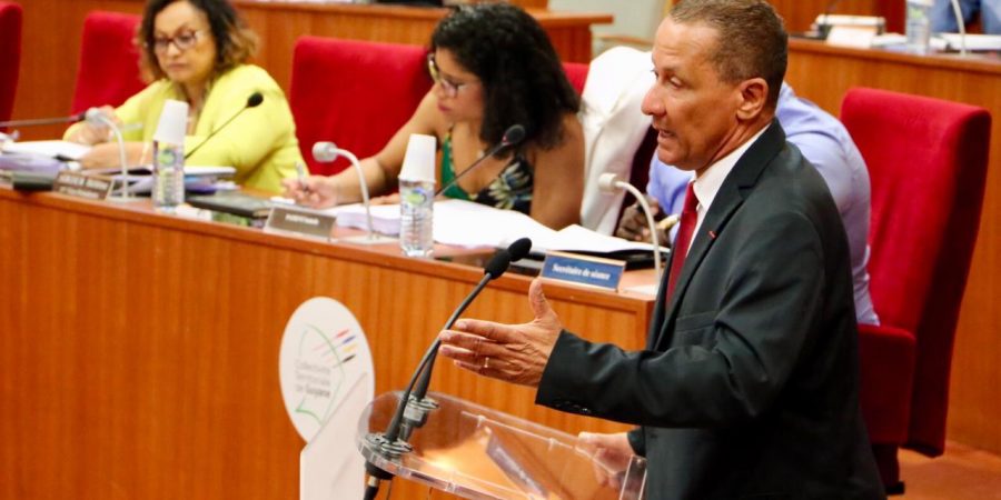 L’Assemblée de Guyane a adopté ce mercredi 20 mars, 2019 le budget primitif de la Collectivité Territoriale de Guyane s’élevant à 560 990 989,62 euros, qui se décompose en termes de mouvements réels en une section de fonctionnement de 379 286 041,80 euros et une section d’investissement de 97 647 634,68 euros.  7