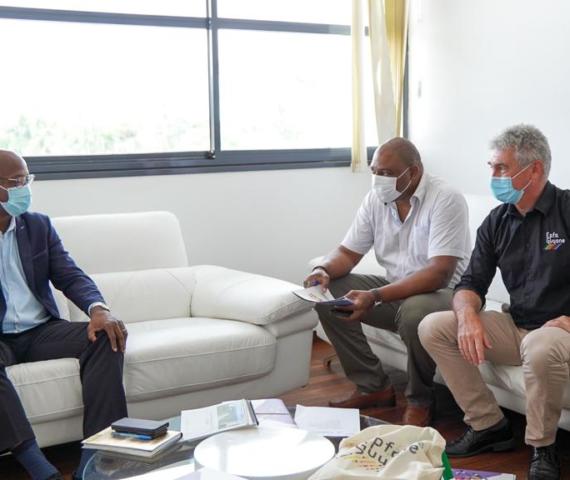 abriel Serville reçoit les dirigeants de l’Etablissement Public Foncier et d’Aménagement de la Guyane