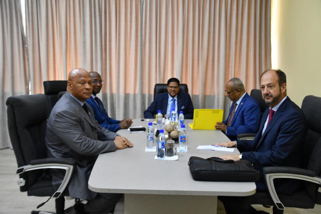 Rencontre au sommet entre Chan Santokhi, Président de la République du Suriname et Gabriel Serville, président de la Collectivité Territoriale de Guyane