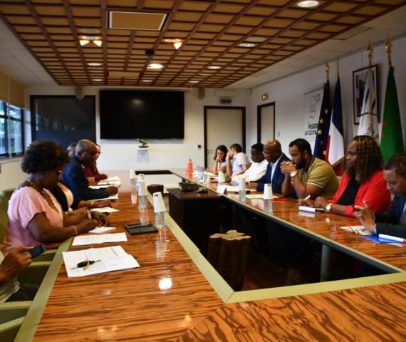 ﻿[AMÉNAGEMENT] Rencontre avec le maire de Matoury au sujet du financement du Nouveau Programme de Renouvellement Urbain (PNRU) de la ville de Matoury